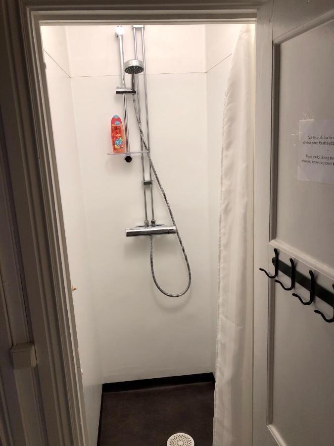 Pensionat Gyllenhjelmsgatan Strängnäs المظهر الخارجي الصورة